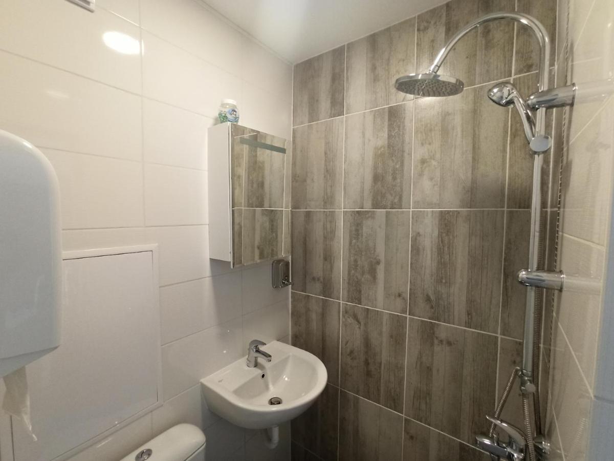 Bhn Топ Център Студио Gabrovo Kültér fotó