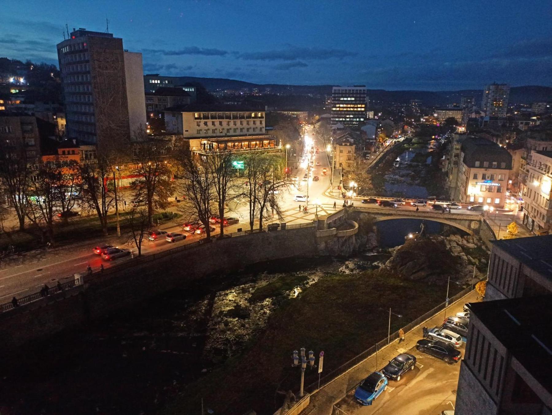Bhn Топ Център Студио Gabrovo Kültér fotó